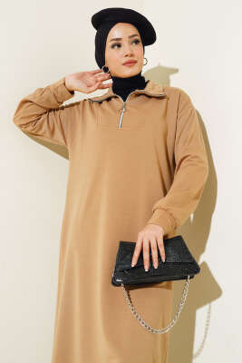 Yaka Fermuarlı İki İplik Elbise Camel - Tesettür Elbise