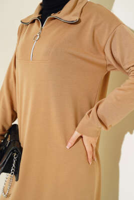 Yaka Fermuarlı İki İplik Elbise Camel - Tesettür Elbise