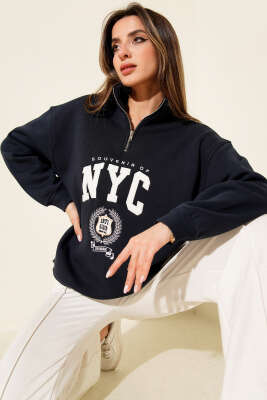 Yaka Fermuarlı Nyc Baskılı Sweatshirt Lacivert - HELLIE