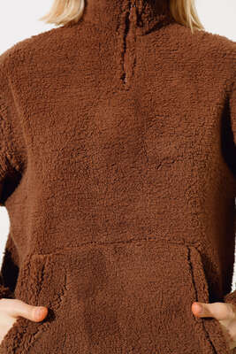 Yaka Fermuarlı Peluş Sweatshirt Kahve - Kadın Giyim Modelleri
