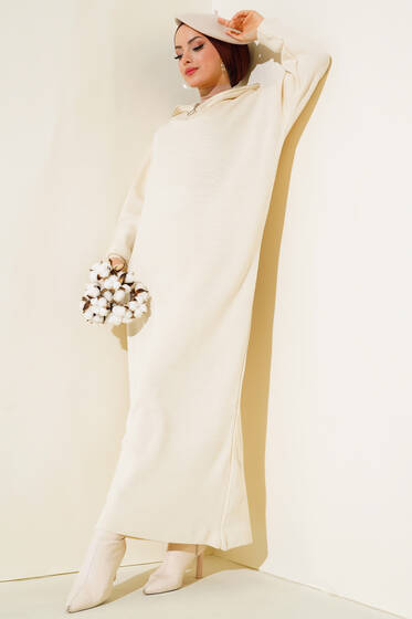 Yaka Fermuarlı Uzun Triko Elbise Bej - Tesettür Elbise