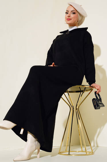 Yaka Fermuarlı Uzun Triko Elbise Siyah - Tesettür Elbise