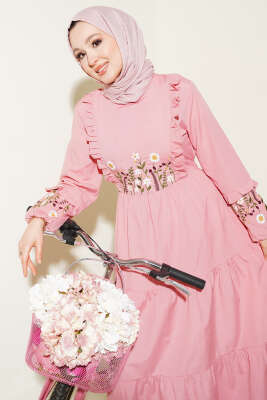 Yaka Fırfırlı Nakışlı Poplin Elbise Pudra - Elbise