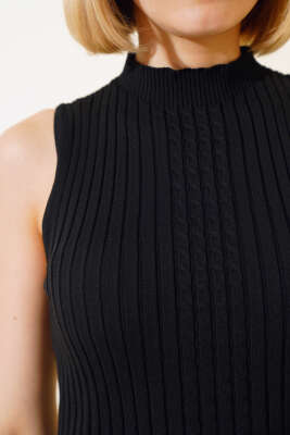 Yaka Fırfırlı Triko Bluz Siyah - Kadın Giyim Modelleri