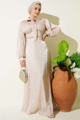 Yaka Fiyonklu Taşlı Abiye Elbise Bej - Elbise