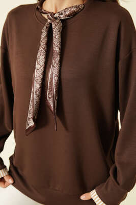 Yaka Fularlı Loyşa Sweatshirt Kahve - Kadın Giyim Modelleri