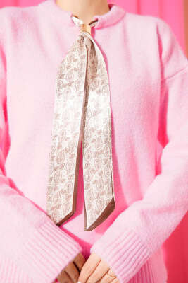 Yaka Fularlı Triko Kazak Pembe - Triko Kazak