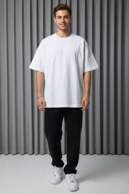 Yaka Kol Nakışlı Oversize Erkek T-shirt Beyaz - Erkek T-shirt