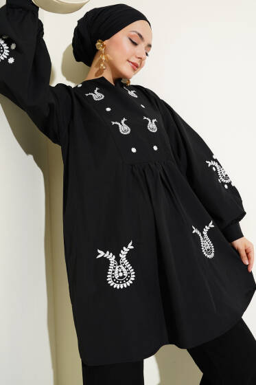 Yaka Kol Nakışlı Tunik Siyah - Tunik