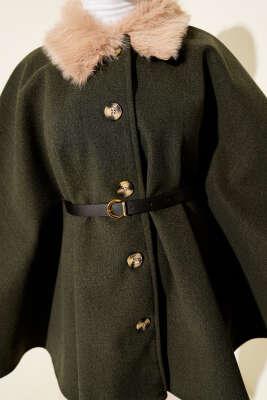 Yaka Kürklü Düğmeli Panço Haki - Panço