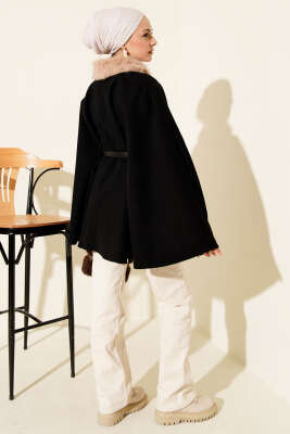 Yaka Kürklü Düğmeli Panço Siyah - Panço