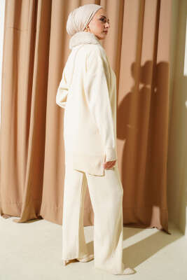 Yaka Kürklü Fermuarlı Triko İkili Takım Bej - İkili Takım