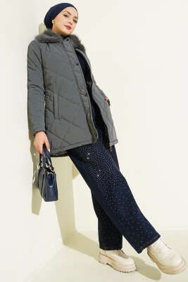 Yaka Kürklü Kapitone Kısa Mont Füme - Mont