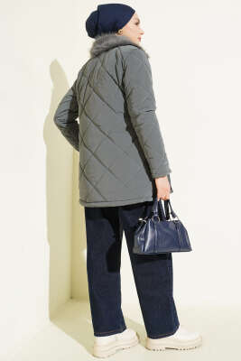 Yaka Kürklü Kapitone Kısa Mont Füme - Mont