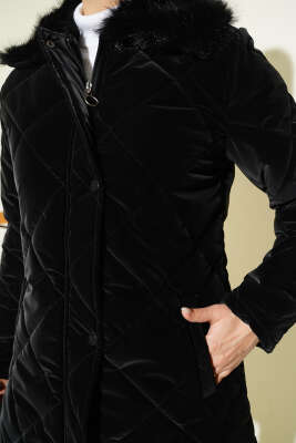 Yaka Kürklü Kapitone Kısa Mont Siyah - Mont