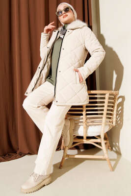 Yaka Kürklü Kapitone Kısa Mont Taş - Mont