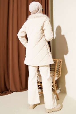 Yaka Kürklü Kapitone Kısa Mont Taş - Mont