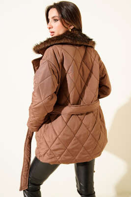 Yaka Kürklü Kuşaklı Baklava Desen Mont Kahve - Kadın Giyim Modelleri