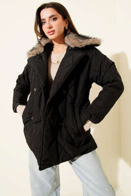 Yaka Kürklü Kuşaklı Baklava Desen Mont Siyah - Kadın Giyim Modelleri