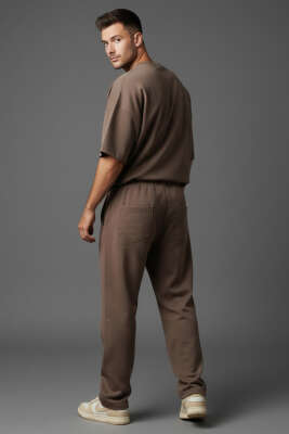 Yaka Lazer Kesim Yan Yırtmaçlı Erkek Eşofman Takımı Kahve - ERKEK İKİLİ TAKIM