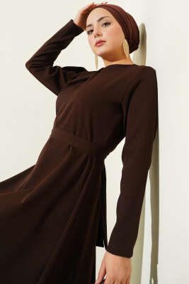 Yaka Parça Detaylı Abiye Elbise Kahve - CNR TEKSTİL