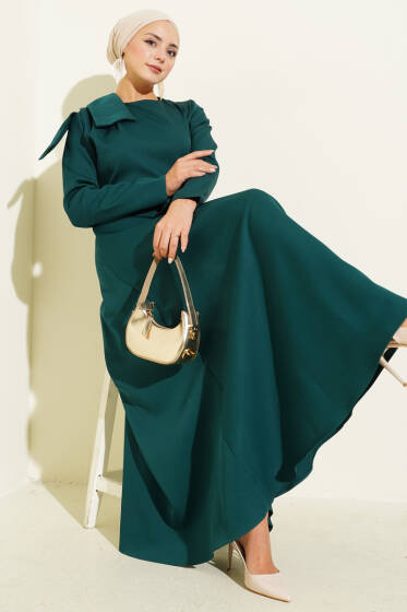Yaka Parça Detaylı Abiye Elbise Zümrüt - Elbise