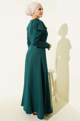 Yaka Parça Detaylı Abiye Elbise Zümrüt - Elbise