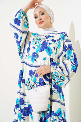 Yaka Püsküllü Desenli Elbise Bej Lacivert - Tesettür Elbise