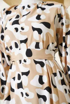 Yaka Ribanalı Desenli Elbise Bej - Tesettür Elbise