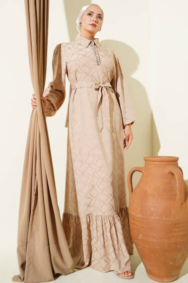 Yaka Taş Detaylı Jakar Elbise Latte - Elbise