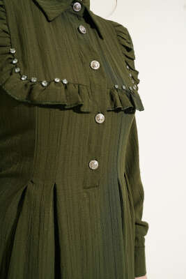 Yaka Taşlı Fırfırlı Elbise Haki - Tesettür Elbise