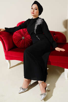 Yaka Taşlı Kuşaklı Elbise Siyah - Tesettür Elbise