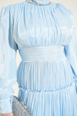 Yaka Taşlı Pileli Abiye Elbise Bebe Mavi - Elbise