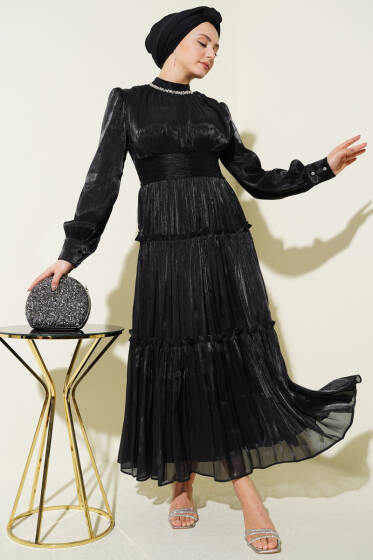 Yaka Taşlı Pileli Abiye Elbise Siyah - Elbise