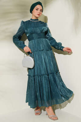 Yaka Taşlı Pileli Abiye Elbise Zümrüt 