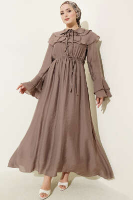 Yaka ve Bilek Fırfırlı Düğmeli Elbise Vizon - MODA NORVELLA