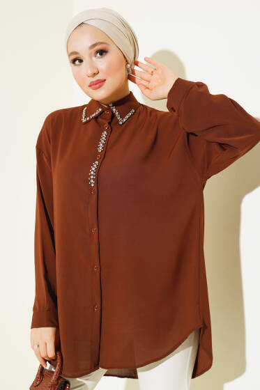 Yaka ve Göğüs Taşlı Gömlek Kahve - Gömlek