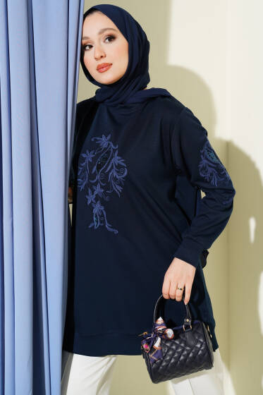 Yaka ve Kol Nakışlı Pullu Loyşa Tunik Lacivert - Tunik
