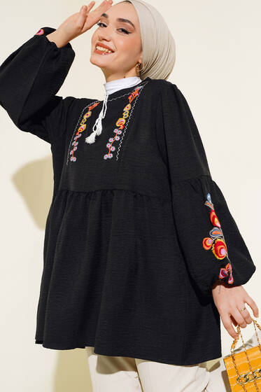 Yaka Ve Kol Nakışlı Tunik Siyah - Tunik