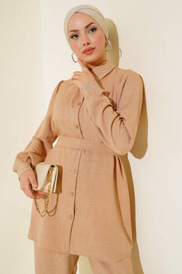 Yaka ve Manşet Taş Detaylı Keten İkili Takım Latte - İkili Takım