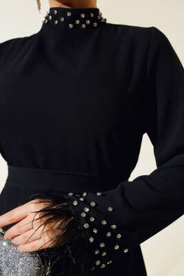 Yaka ve Manşet Taşlı Elbise Siyah - Tesettür Elbise