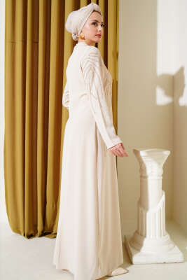 Yaka ve Omuz Taşlı Büyük Beden Krep Elbise Bej - Tesettür Elbise