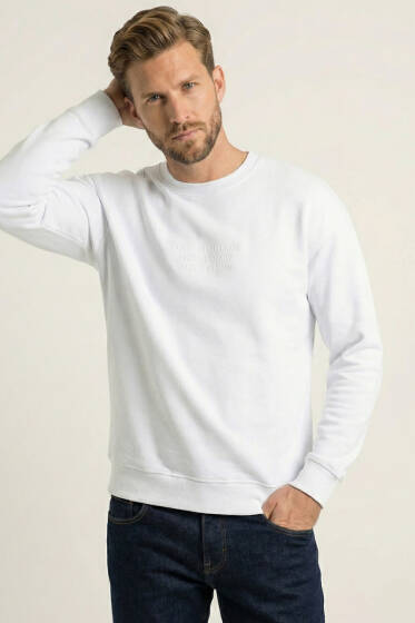 Yaka Yazılı Erkek Sweatshirt Beyaz - Erkek Sweatshirt