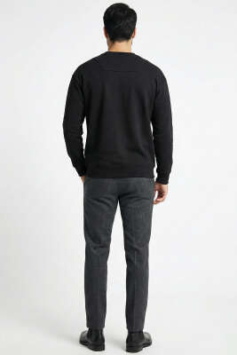 Yaka Yazılı Erkek Sweatshirt Siyah - Erkek Sweatshirt