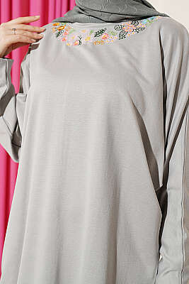 Yakası Çiçek Nakışlı Loyşa Tunik Gri - Tunik