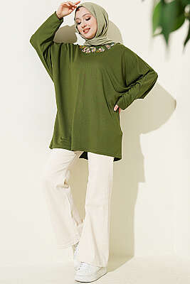 Yakası Çiçek Nakışlı Loyşa Tunik Yeşil - Tunik