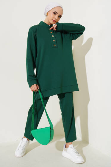 Yakası Çıtçıtlı İkili Takım Zümrüt - İkili Takım