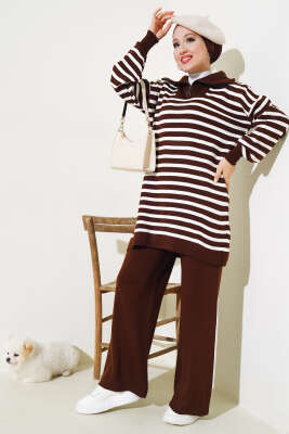 Yakası Fermuarlı Çizgili Triko İkili Takım Kahve - Triko İkili Takım