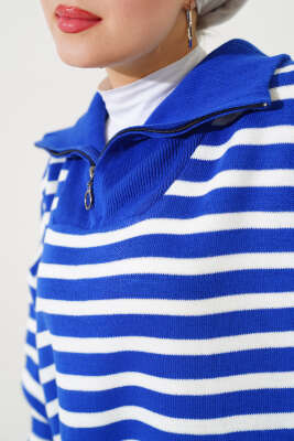 Yakası Fermuarlı Çizgili Triko İkili Takım Saks - Triko İkili Takım