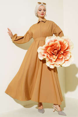 Yakası Fermuarlı Terikoton Elbise Camel 